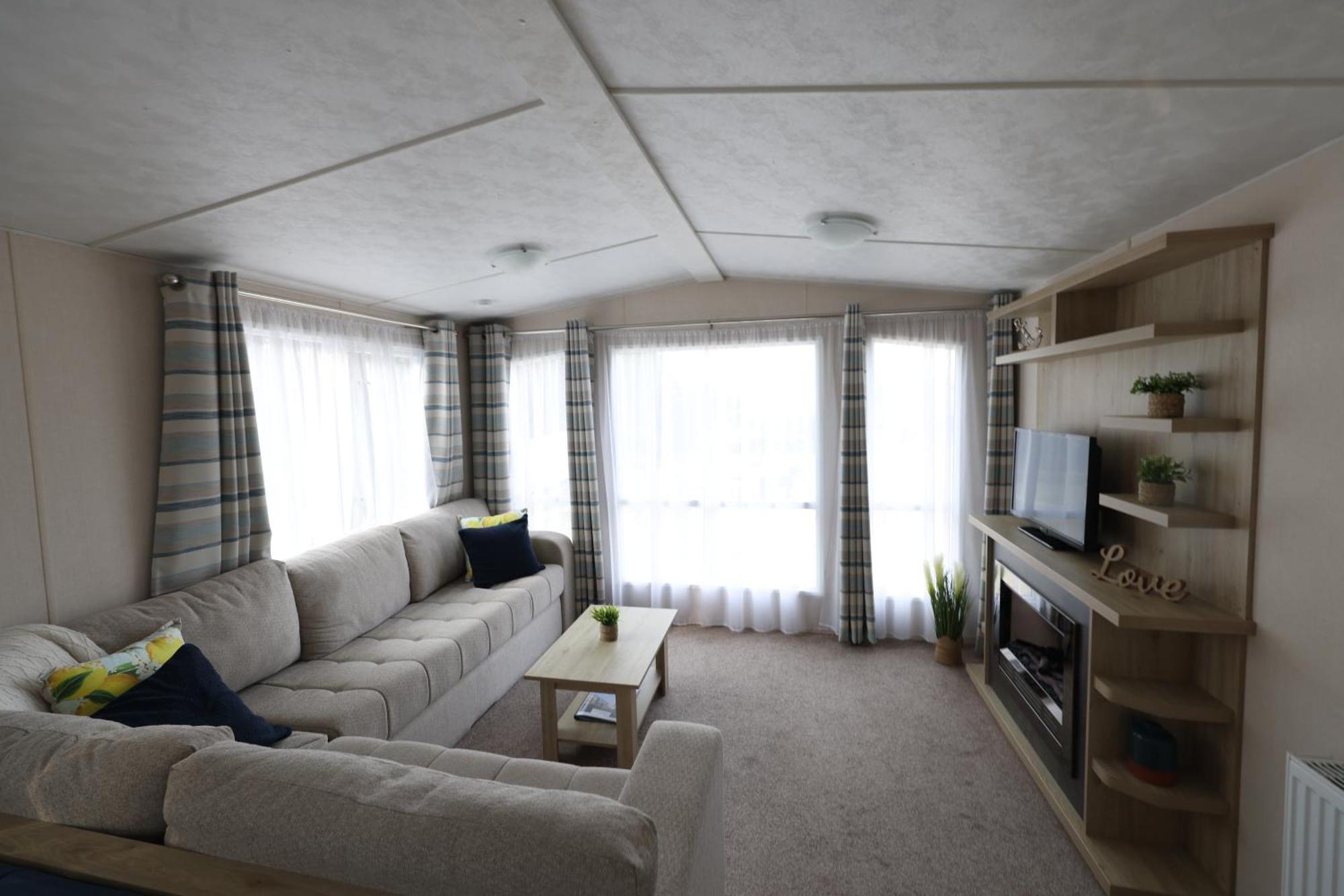 Mercury Yacht Harbour And Holiday Park Bursledon Exterior foto